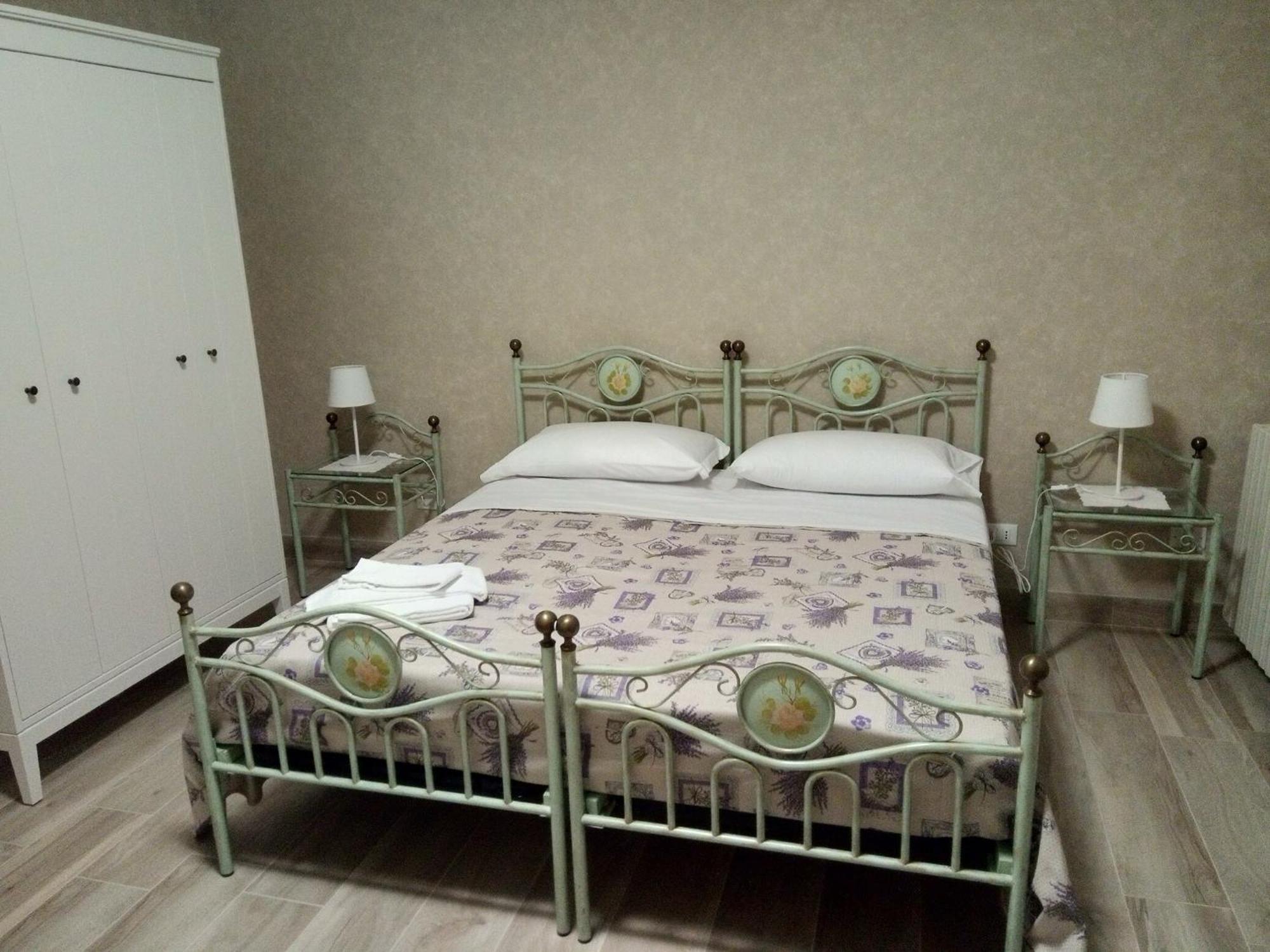 Bed and Breakfast La Buonanotte Мантуя Экстерьер фото